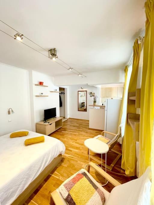 Boutique Apartment In The Bucharest City Center Exterior photo